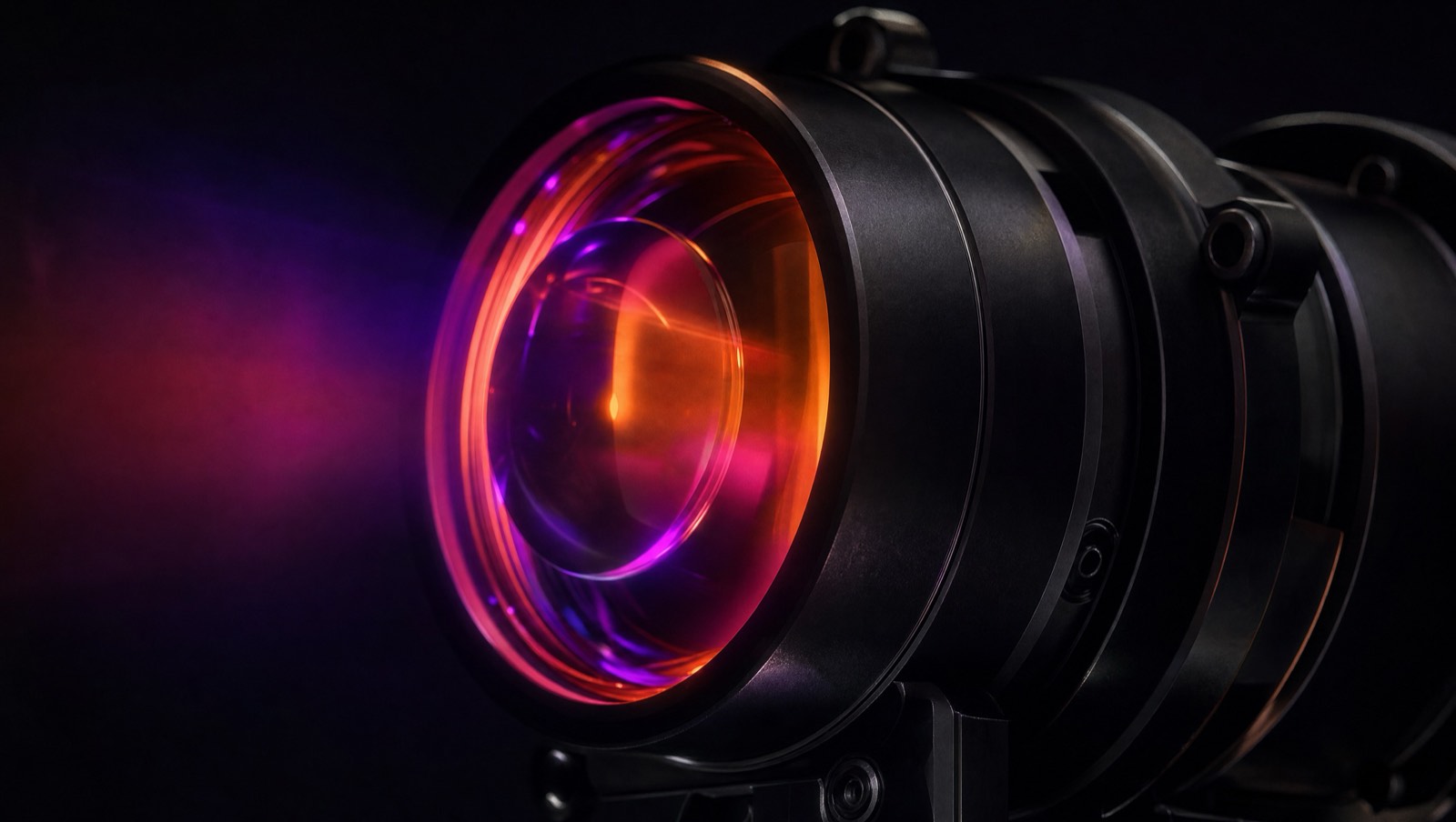 A precision optical assembly with an infrared thermal bloom